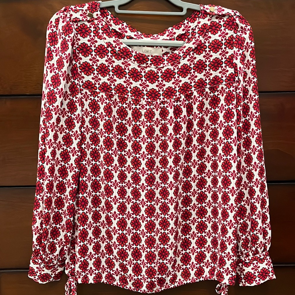 Excellent condition Loft blouse Size M